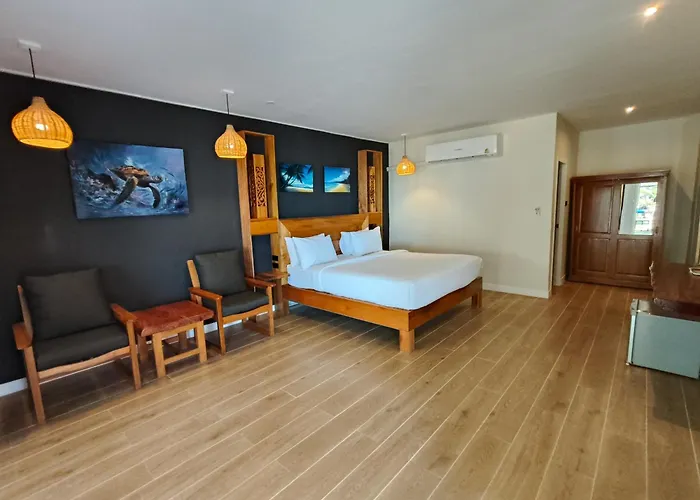 Crystal Bay Yacht Club Beach Resort